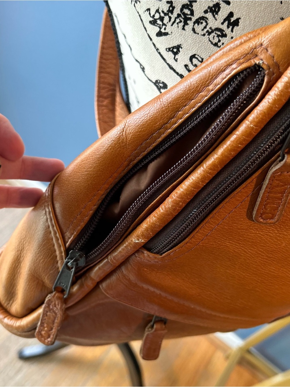 Genuine Leather knap sack - Picture 8 of 12